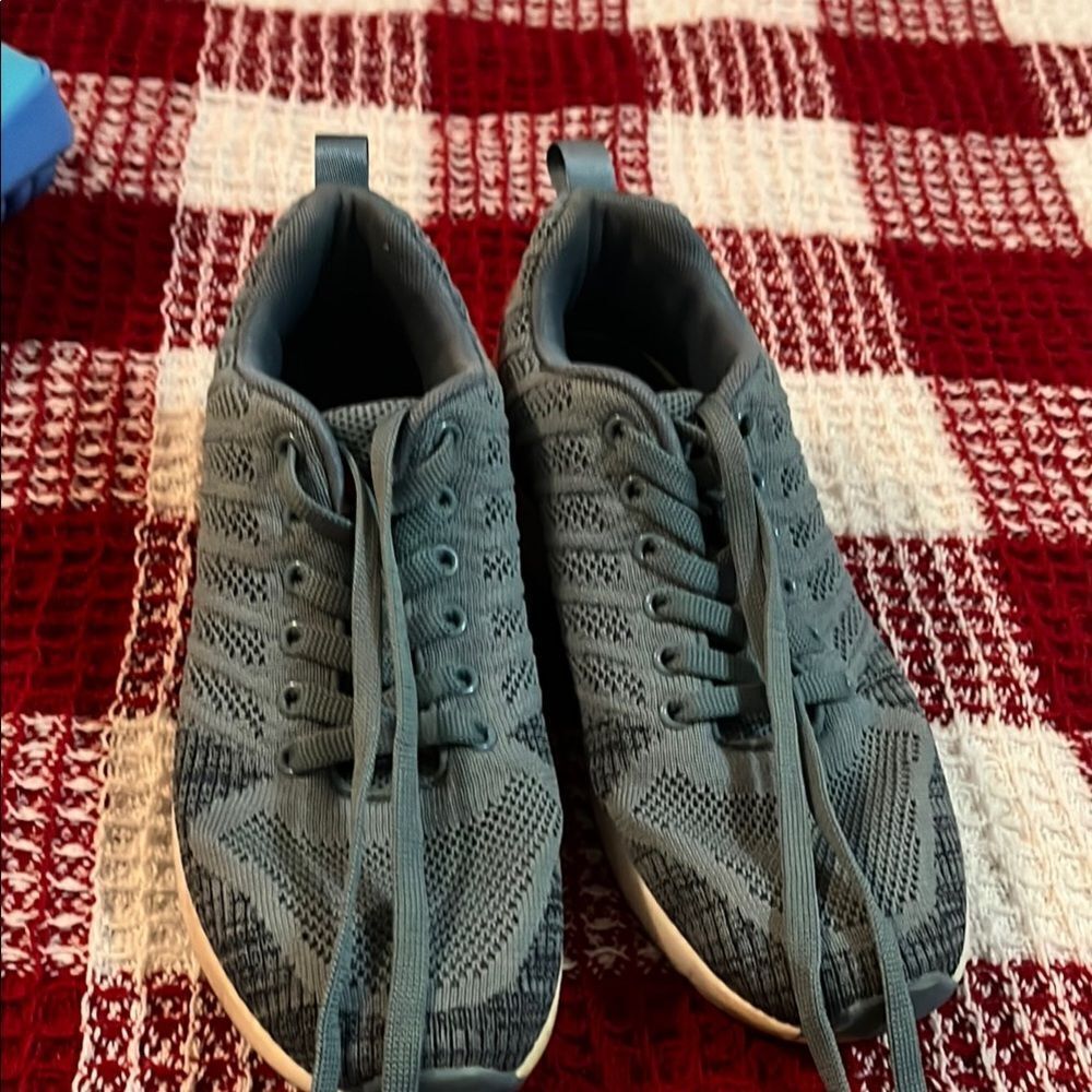 Mishansha Sneakers
